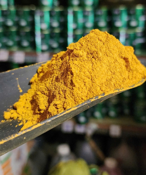 bột màu vàng